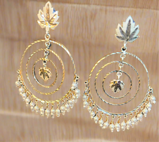 Chandbali /hoop with chinar drop
