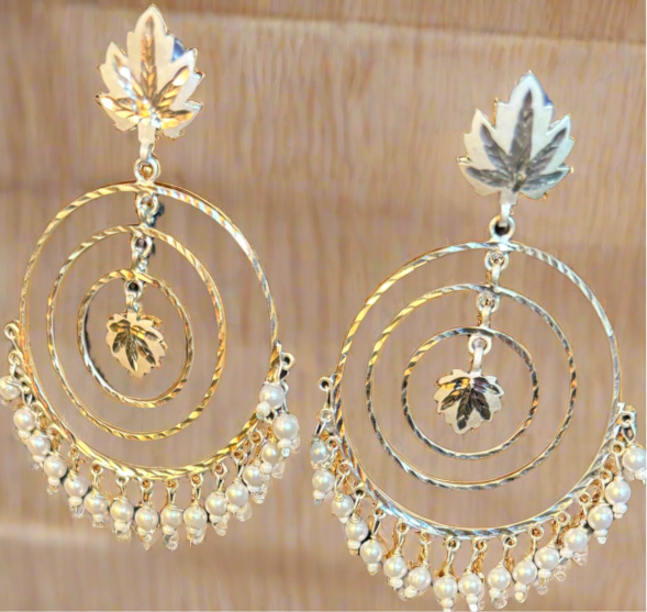 Chandbali /hoop with chinar drop