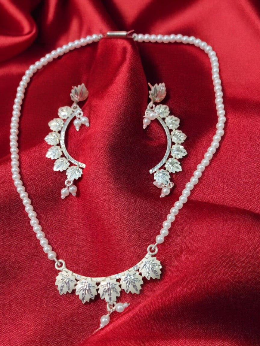 Half moon necklace set with earrings